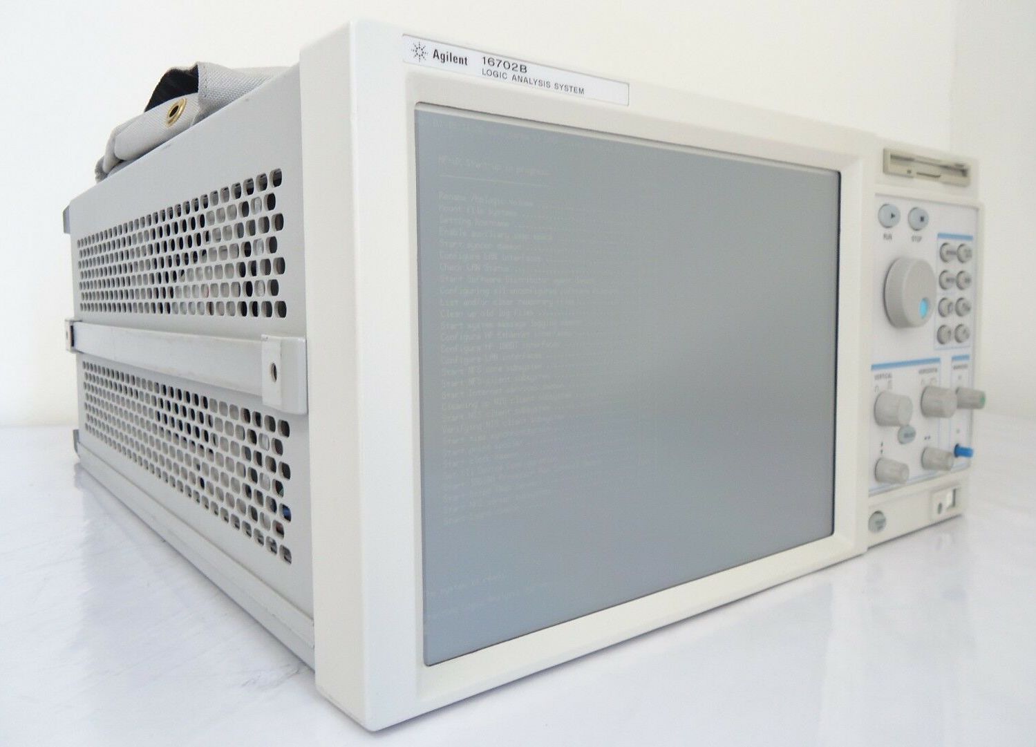 Agilent 16702B Analyzer