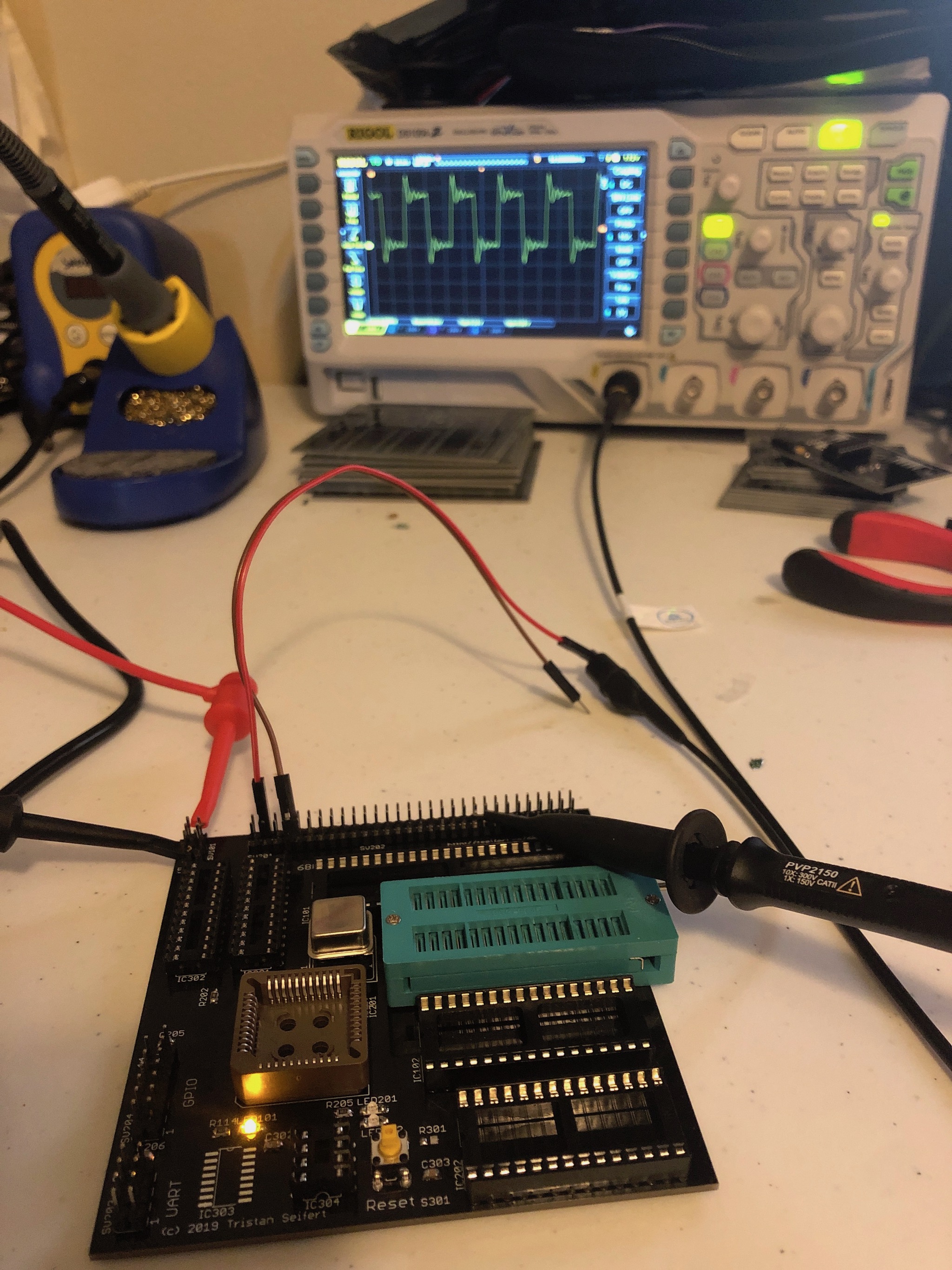 Testing the clock signal